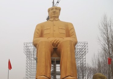 Gigantyczny Mao stanął w szczerym polu. Statuę ufundowali biznesmeni