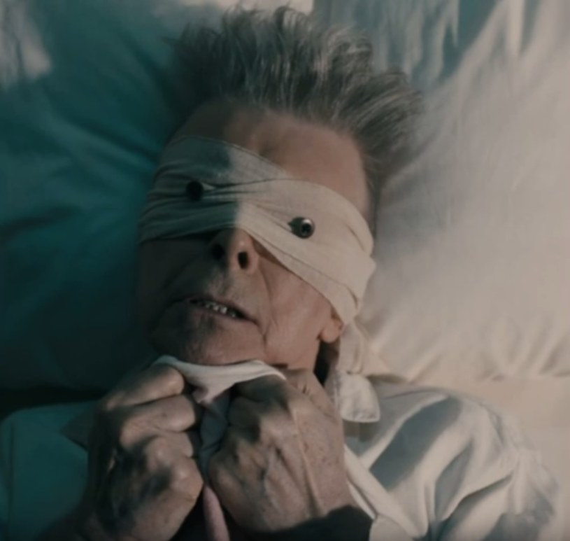 W przeddzień premiery swojego albumu "Blackstar" David Bowie zaprezentował teledysk do drugiego singla zapowiadającego nowe wydawnictwo. Zobaczcie klip "Lazarus".
