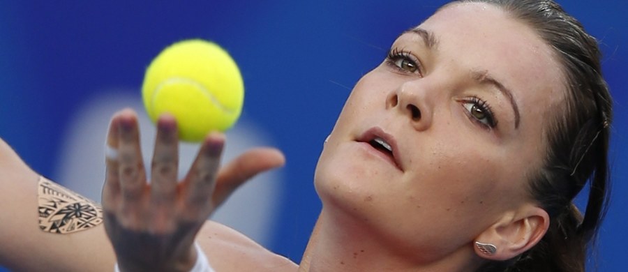 Agnieszka Radwańska awansowała do półfinału turnieju WTA w Shenzen z pulą nagród w wysokości 500 tysięcy dolarów. Nasza tenisistka, najwyżej rozstawiona w imprezie, pokonała Chinkę Qiang Wang 6:3, 6:2.
