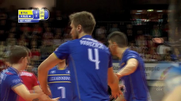 Siatkarze Rosji wygrali w Berlinie z Francją 3:1 (14:25, 25:16, 25:23, 25:21) i są pewni udziału w sierpniowych igrzyskach olimpijskich w Rio de Janeiro. "Trójkolorowi", podobnie jak Polacy, w maju w Japonii zagrają w turnieju ostatniej szansy.