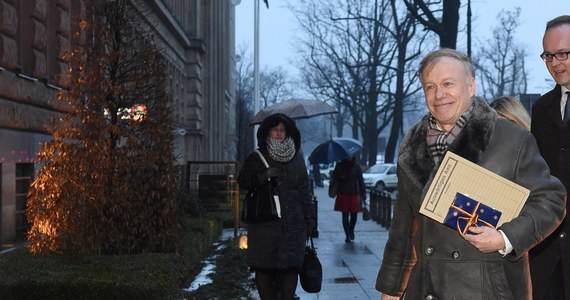 "Nie mamy napiętych stosunków z Niemcami, mieliśmy tylko kilka wypowiedzi, które chcieliśmy wyjaśnić" - tak szef polskiej dyplomacji Witold Waszczykowski podsumowuje spotkanie z ambasadorem Niemiec Rolfem Niklem. Szef polskiej dyplomacji wezwał Nikla w związku "z antypolskimi wypowiedziami polityków niemieckich" w mediach. 