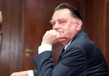 Premier Szydło przyznała specjalną emeryturę. 8 tys. dla Jana Olszewskiego