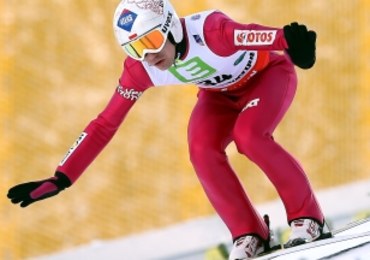 Kamil Stoch nie wystąpi w konkursie indywidualnym w Bad Mitterndorf. Fatalny skok w kwalifikacjach