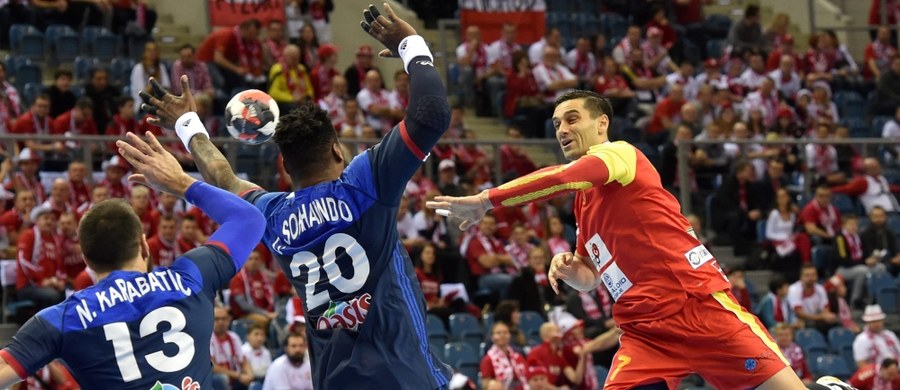 Francja pokonała w Krakowie Macedonię 30:23 (12:12) w pierwszym meczu grupy A mistrzostw Europy piłkarzy ręcznych. 