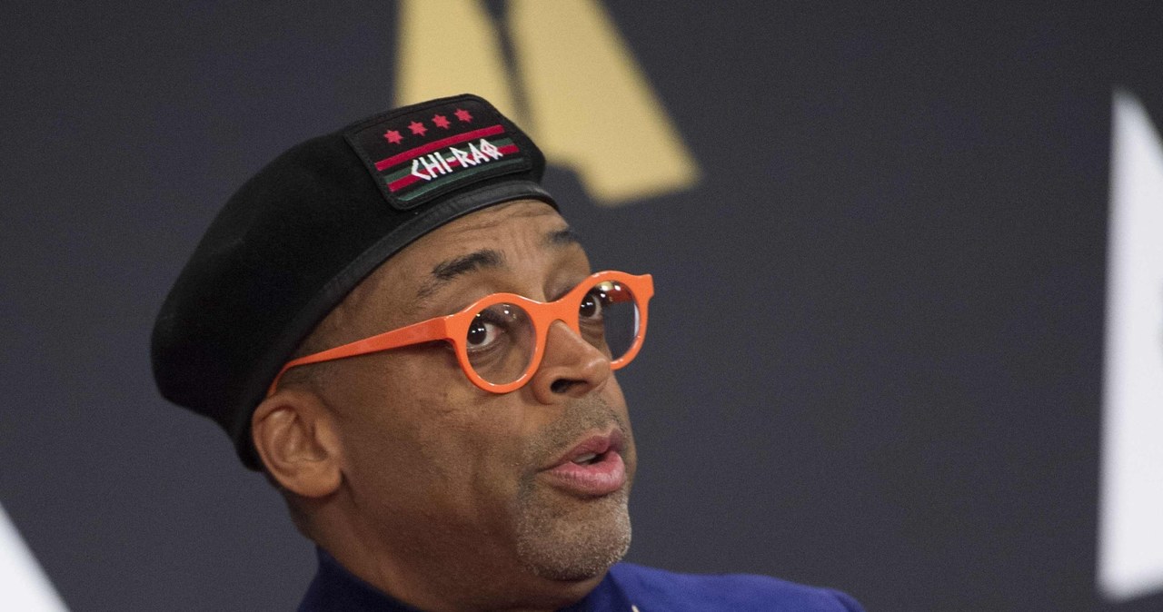 Znany reżyser Spike Lee, który jest Afroamerykaninem, oświadczył w poniedziałek, 18 stycznia, że nie weźmie udziału w gali rozdania najcenniejszych w branży filmowej nagród Oscara, która odbędzie się w końcu lutego, ponieważ nominowani do nagrody są prawie wyłącznie biali. 