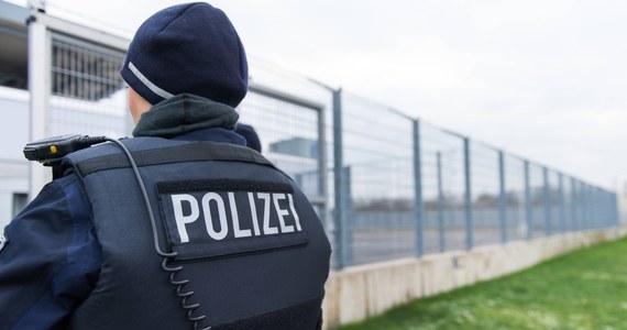 Rosyjska telewizja państwowa wyemitowała materiał o rzekomym zgwałceniu przez imigrantów w Berlinie 13-letniej dziewczynki. Policja zdementowała te doniesienia. Adwokat z Konstancji oskarżył rosyjskiego dziennikarza o podżeganie do nienawiści na tle rasowym.
