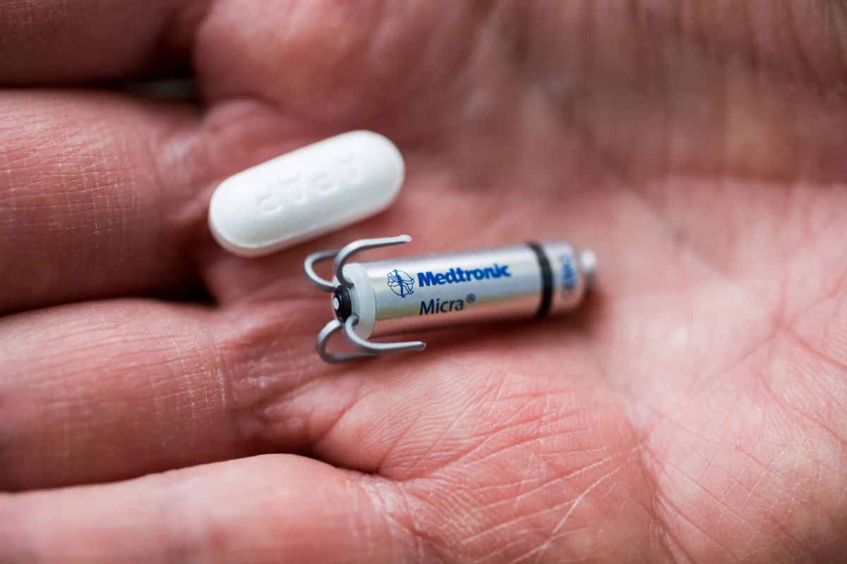 Najmniejszy na świecie rozrusznik serca wszczepili pacjentowi lekarze z poznańskiego szpitala. Nową technologię zastosowali po raz pierwszy w Polsce lekarze z Poznania i Zabrza.
