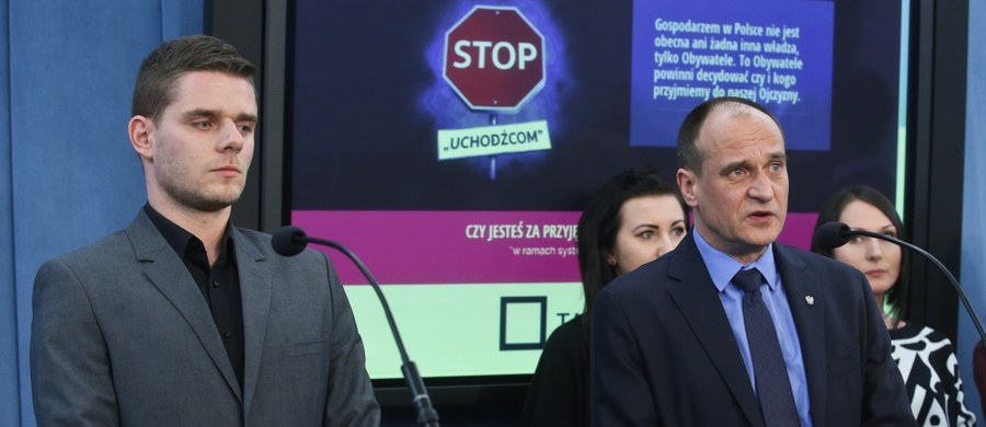 Ruch Kukiz'15 ogłosił rozpoczęcie zbiórki podpisów pod wnioskiem o referendum ws. nieprzyjmowania imigrantów. "Polska to nasz dom i to my powinniśmy decydować, kto obok nas będzie w nim mieszkał" - oświadczył lider Ruchu Paweł Kukiz.