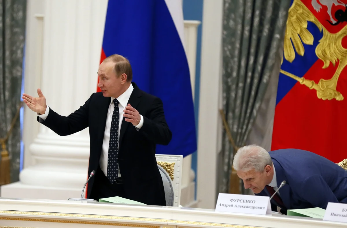 Prezydent Rosji Władimir Putin powiedział, że przywódca bolszewików Włodzimierz Lenin "podłożył bombę atomową pod gmach, który nazywa się Rosja". Jak dodał, w ostatecznym rozrachunku idee Lenina doprowadziły do rozpadu Związku Radzieckiego.