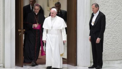 Papież do polityków: Język miłosierdzia, a nie mowa nienawiści