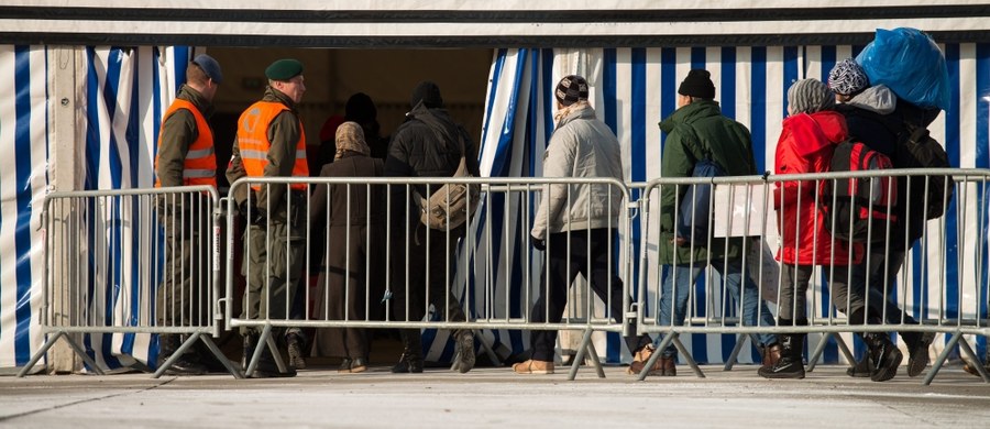 Dowiedzieli się, że mają być osiedleni w Polsce i zrezygnowali. Mowa o 6-osobowej rodzinie syryjskich uchodźców weryfikowanych przez polskich funkcjonariuszy w Grecji. 