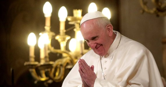 W orędziu na Wielki Post papież Franciszek skrytykował "modele fałszywego rozwoju", oparte na kulcie pieniądza i prowadzące do zobojętnienia na los ubogich. Potępił zaślepienie wynikające - jego zdaniem - z bogactwa i "pełną pychy żądzę wszechmocy". 