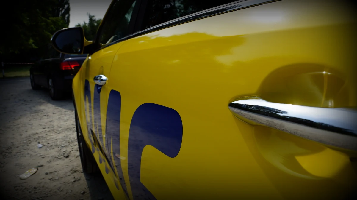 Dąbrowa Tarnowska, Łowicz, Miechów, Drzewica, Szubin, a może Bodzentyn? W jednym z tych miast w sobotę zjawi się nasz żółto-niebieski wóz satelitarny. To Wy zdecydujecie, skąd nadamy Twoje Miasto w Faktach RMF FM. Nasz reporter będzie odkrywał tajemnice i opowiadał o ciekawostkach z jednej z tych miejscowości. Czekamy na Wasze głosy w sondzie. Jej wyniki poznamy w czwartkowe południe.