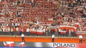 Hymn Polski przed meczem z Chorwacją