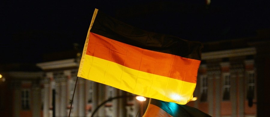 Szef MSZ Niemiec Frank-Walter Steinmeier zarzucił władzom Rosji wykorzystywanie pogłosek o gwałcie na 13-letniej dziewczynce, której rodzice pochodzą z Rosji, do uprawiania "politycznej propagandy". Stwierdził, że służy to podsycaniu konfliktu migracyjnego w Niemczech. 