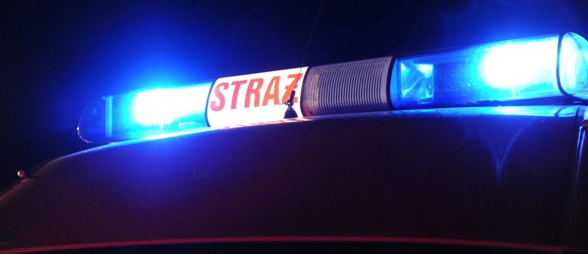 ​Tragedia na warszawskiej Pradze. W mieszkaniu 21-latka eksplodowały materiały pirotechniczne. Mężczyzna stracił obie dłonie.