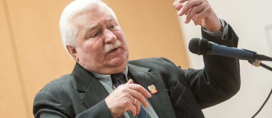 Lech Wałęsa zrezygnował z debaty dotyczącej zarzucanej mu współpracy z SB. O takie spotkanie poprosił IPN sam były prezydent, a Instytut przystał na nie. Dziś jednak Wałęsa poinformował, że rezygnuje z debaty i chce, aby sprawą zajął się sąd.