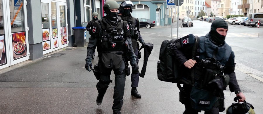 Niemiecka policja zatrzymała w Berlinie i Attendorn w Nadrenii Północnej-Westfalii dwóch islamistów. Jak podała agencja dpa, obaj są podejrzani o przygotowywanie zamachu sterowanego przez Państwo Islamskie.