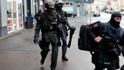 Niemiecka policja zatrzymała 2 islamistów. Jeden z nich mieszkał w ośrodku dla uchodźców