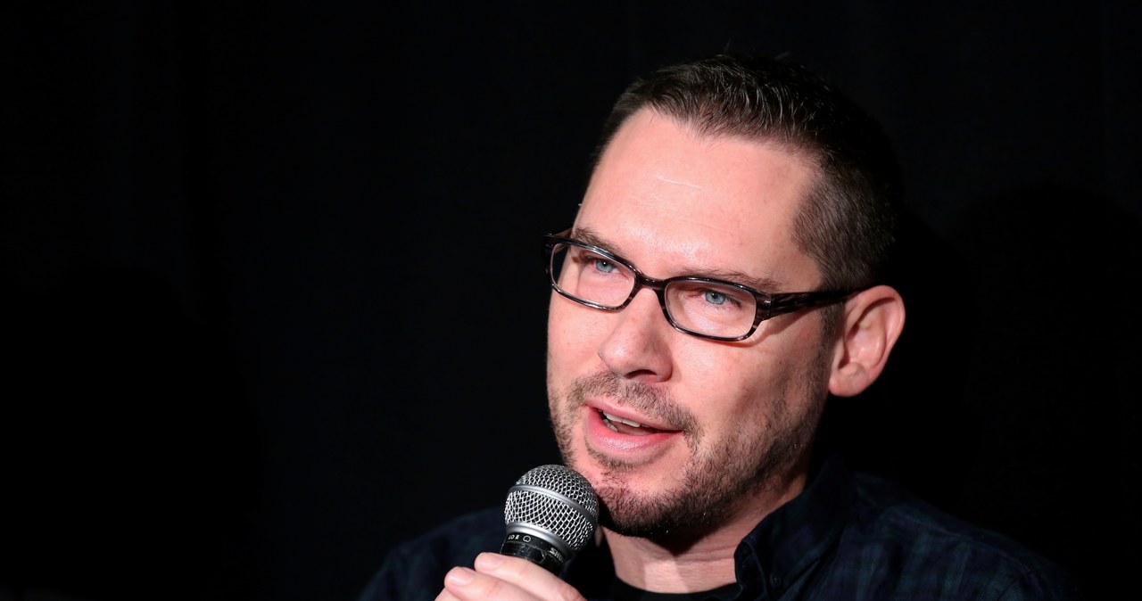 Znany ze swej pracy przy serii "X-Men" reżyser Bryan Singer, przygotowuje się do realizacji filmu, opartego na książce "20 tysięcy mil podmorskiej żeglugi" Juliusza Verne'a. Zdjęcia mają rozpoczać się jesienią 2016 roku.