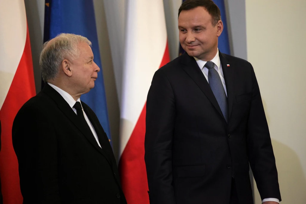 Jarosław Kaczyński i Andrzej Duda podczas uroczystości desygnowania Beaty Szydło na premiera