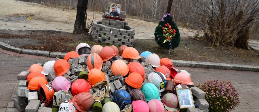 Służba Bezpieczeństwa Ukrainy odnalazła elementy broni, z której zabijano uczestników protestów antyrządowych na Majdanie Niepodległości w Kijowie na początku 2014 roku. Taką informację podała w piątek wieczorem administracja prezydenta Petra Poroszenki.