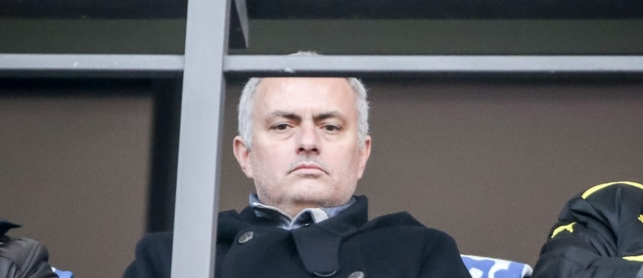 ​Jose Mourinho przerwał sześciotygodniowe milczenie po zwolnieniu z Chelsea Londyn. Portugalczyk udzielił pierwszego wywiadu, w którym stwierdził, że piłka nożna jest częścią jego ego i nie wyobraża sobie bez niej życia. Obiecał też, że wkrótce powróci na ławkę trenerską.