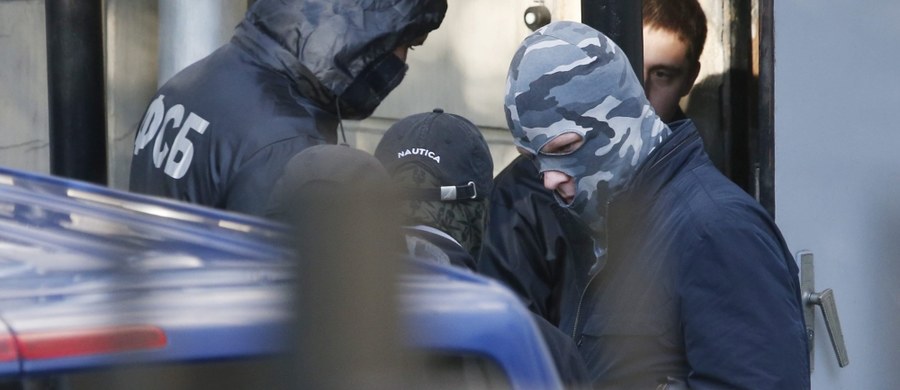 Rosyjskie służby specjalne zatrzymały siedmiu członków Państwa Islamskiego – podała agencja Interfax. Mężczyźni planowali przeprowadzenie na terenie Rosji zamachów terrorystycznych.