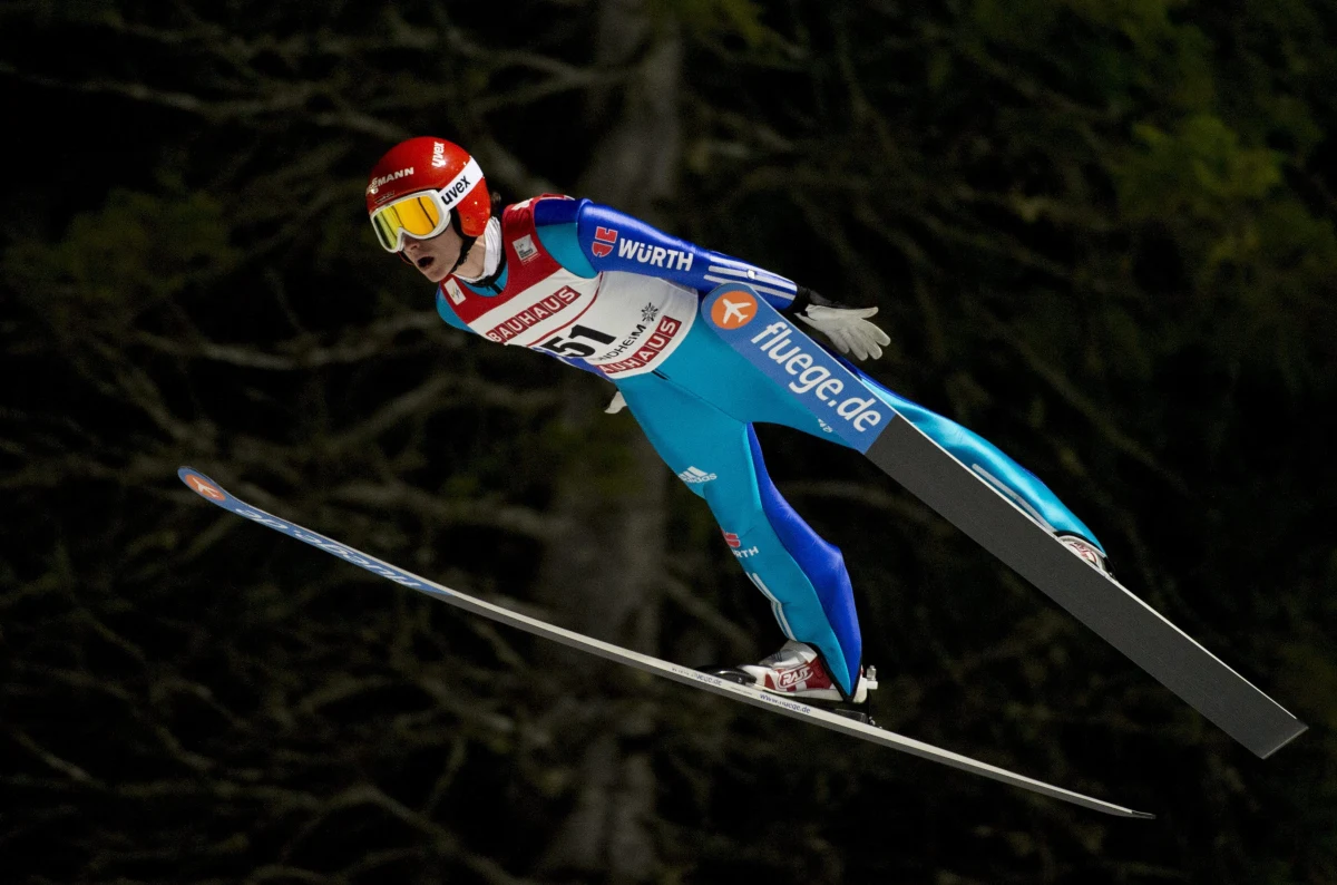 Sześciu reprezentantów Polski wystąpi w środowym konkursie Pucharu Świata w skokach narciarskich w norweskim Trondheim. W kwalifikacjach dobrze wypadli Kamil Stoch i Dawid Kubacki, zajmując drugie i trzecie miejsce. Oprócz nich wystartują Stefan Hula, Andrzej Stękała, Bartłomiej Kłusek i Maciej Kot.