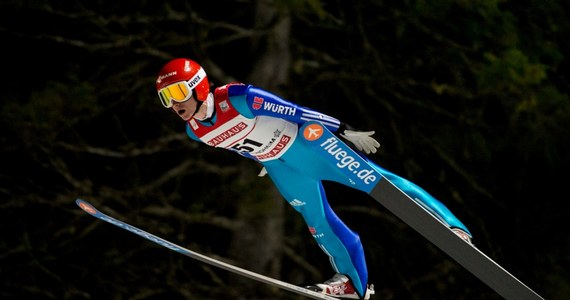 Sześciu reprezentantów Polski wystąpi w środowym konkursie Pucharu Świata w skokach narciarskich w norweskim Trondheim. W kwalifikacjach dobrze wypadli Kamil Stoch i Dawid Kubacki, zajmując drugie i trzecie miejsce. Oprócz nich wystartują Stefan Hula, Andrzej Stękała, Bartłomiej Kłusek i Maciej Kot.