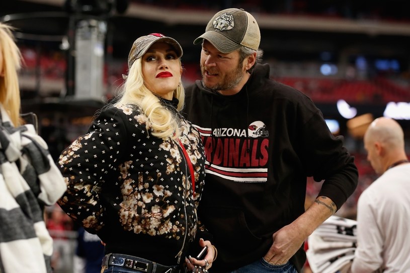 Blake Shelton potwierdził nieoficjalne informacje o współpracy z Gwen Stefani w amerykańskim programie "The Voice". Będzie pełniła ona funkcję doradcy. Wokalistka ujawniła natomiast, że pracuje nad trzecim albumem studyjnym.