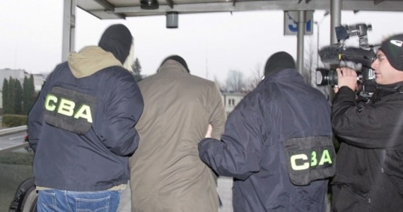 CBA rozbiło zorganizowaną grupę przestępczą, zajmującą się praniem brudnych pieniędzy. Grupa wyłudziła  ponad 30 milionów złotych, nienależnego zwrotu podatku VAT. 

