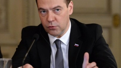Dmitrij Miedwiediew straszy „długą wojną na pełną skalę”