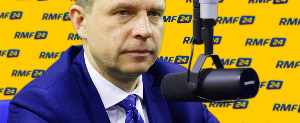  „W połowie marca możemy mieć do czynienia z poważnym kryzysem konstytucyjnym, bo będzie orzeczenie Trybunału Konstytucyjnego i ocena Komisji Weneckiej” – mówi gość Kontrwywiadu RMF FM, lider Nowoczesnej Ryszard Petru. „Trzeba zaprosić prawdziwą opozycję, a nie Kukiza. KOD zaproszę. Społeczeństwo obywatelskie musi wymusić realizację tego, co mówi TK, bo inaczej nic nas nie chroni” – dodaje Petru. Jego zdaniem, jeżeli rząd łamie konstytucję i „ma gdzieś opinię Komisji Weneckiej”, to jedyną formą protestu jest protest uliczny. „Apeluję do premier - jeżeli dziesiąta osoba mówi, że ktoś jest pijany, to na wszelki wypadek trzeba się położyć do łóżka. Nie można tego lekceważyć – to republikanie i demokraci razem napisali list” – mówi gość Kontrwywiadu. Chodzi o list senatorów USA do premier Beaty Szydło, w którym piszą, że są zaniepokojeni sytuacją w Polsce.