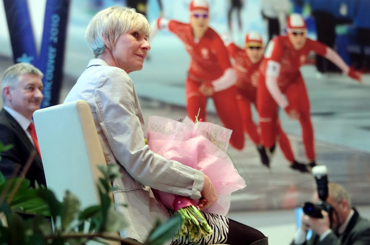 "Świat nam ucieka, mamy ciężej" - mówi w RMF FM Ewa Białkowska, szefowa wyszkolenia w polskim związku łyżwiarstwa szybkiego. Nasz reporter porozmawiał z byłą znakomitą panczenistką zaraz po przyjeździe z mistrzostw świata w Kołomnie. 