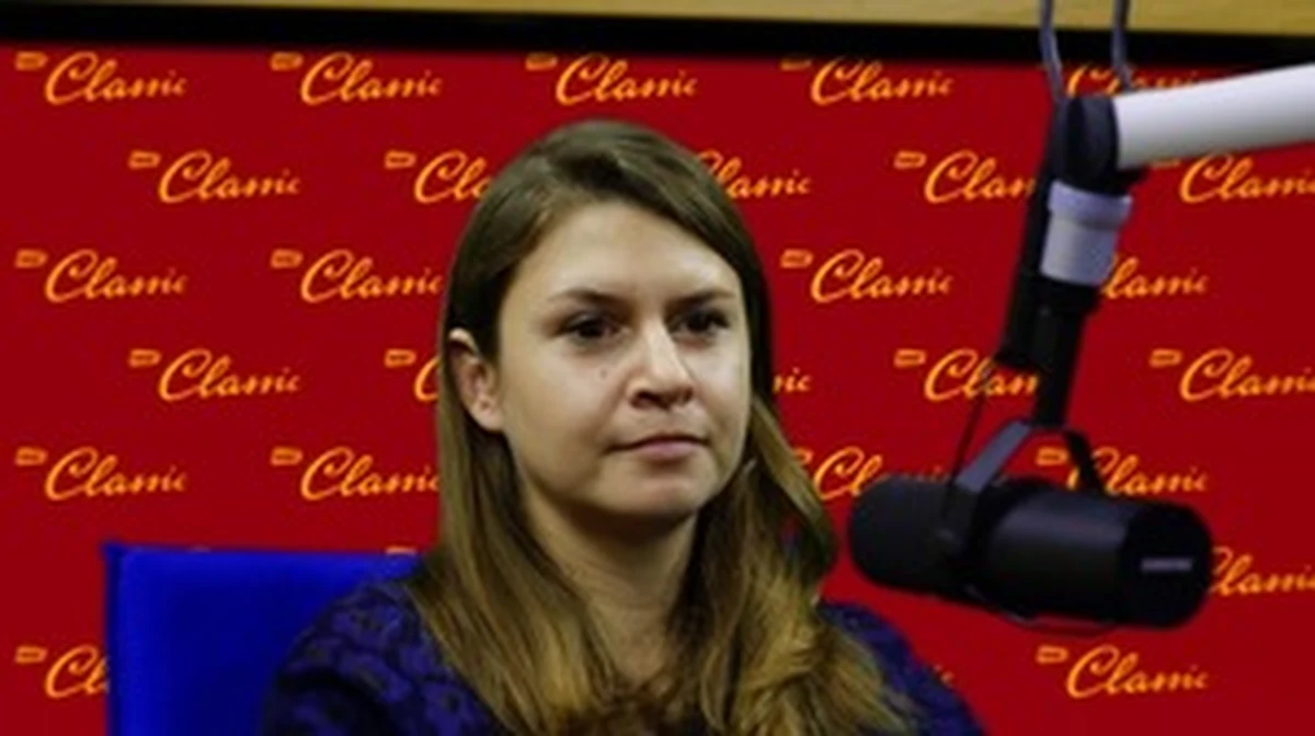 "Jedną z teorii, którą próbujemy podważyć jest to, że kłamanie jest zawsze bardziej czasochłonne i zawsze wymaga więcej aktywności. W naszych badaniach wychodzi, że kłamanie może być równie proste, co mówienie prawdy" - mówi gość "Dania do Myślenia" w RMF Classic, Justyna Sarzyńska z Uniwersytetu SWPS. Jak rozpoznać, że ktoś kłamie? "Kłamiąc używamy więcej abstrakcyjnych określeń, a mnie zaimków osobowych"- tłumaczy Sarzyńska. Jej zdaniem "jesteśmy bardzo słabi w rozpoznawaniu, czy ktoś kłamie, czy mówi prawdę". Gość RMF Classic dodaje, że kłamanie nie różni się tak bardzo od mówienia prawdy, jeśli chodzi o poziom aktywności mózgu.