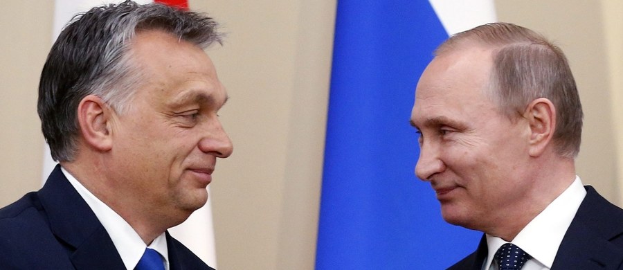Węgry są ważnym partnerem Rosji w Europie - ocenił prezydent Władimir Putin po spotkaniu z premierem Węgier Viktorem Orbanem. Szef węgierskiego rządu ocenił, że w połowie roku sankcje Unii Europejskiej wobec Rosji nie będą mogły zostać przedłużone automatycznie. 