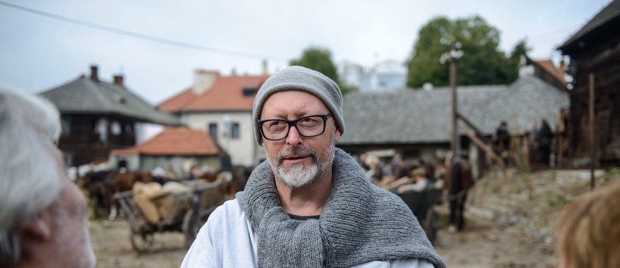 Do sieci trafił apel o pomoc nagrany przez Wojciecha Smarzowskiego. Reżyser opowiada o problemach z realizacją filmu "Wołyń" i prosi o wsparcie. "Brakuje 2,5 mln zł" - przyznaje. 
