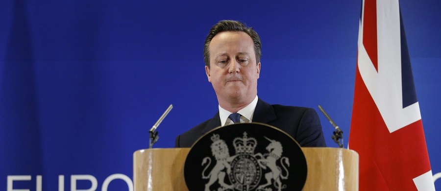 "Rząd zgodził się rekomendować Brytyjczykom, by w referendum opowiedzieli się za pozostaniem w zreformowanej UE" - oświadczył premier David Cameron. Jak poinformował szef brytyjskiego rządu głosowanie ws. Brexitu ma odbyć się 23 czerwca. "Ostateczny wybór należy do Was" - podkreślił. 