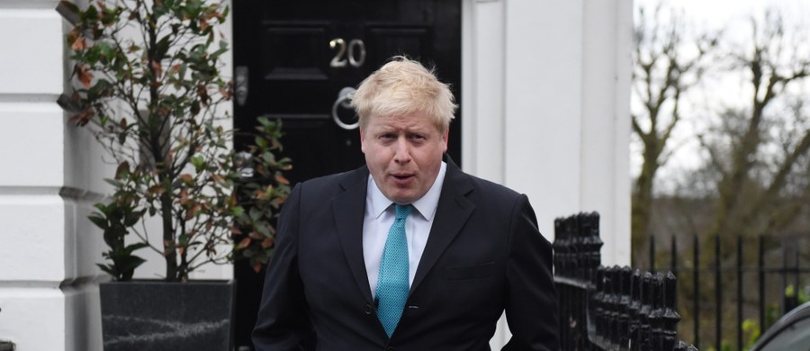 Mer Londynu Boris Johnson ogłosił w niedzielę, że zaangażuje się w kampanię na rzecz wyjścia Wielkiej Brytanii z Unii Europejskiej wbrew premierowi Davidowi Cameronowi, który zapowiedział, że będzie rekomendował pozostanie we wspólnocie. Referendum w tej sprawie odbędzie się 23 czerwca.