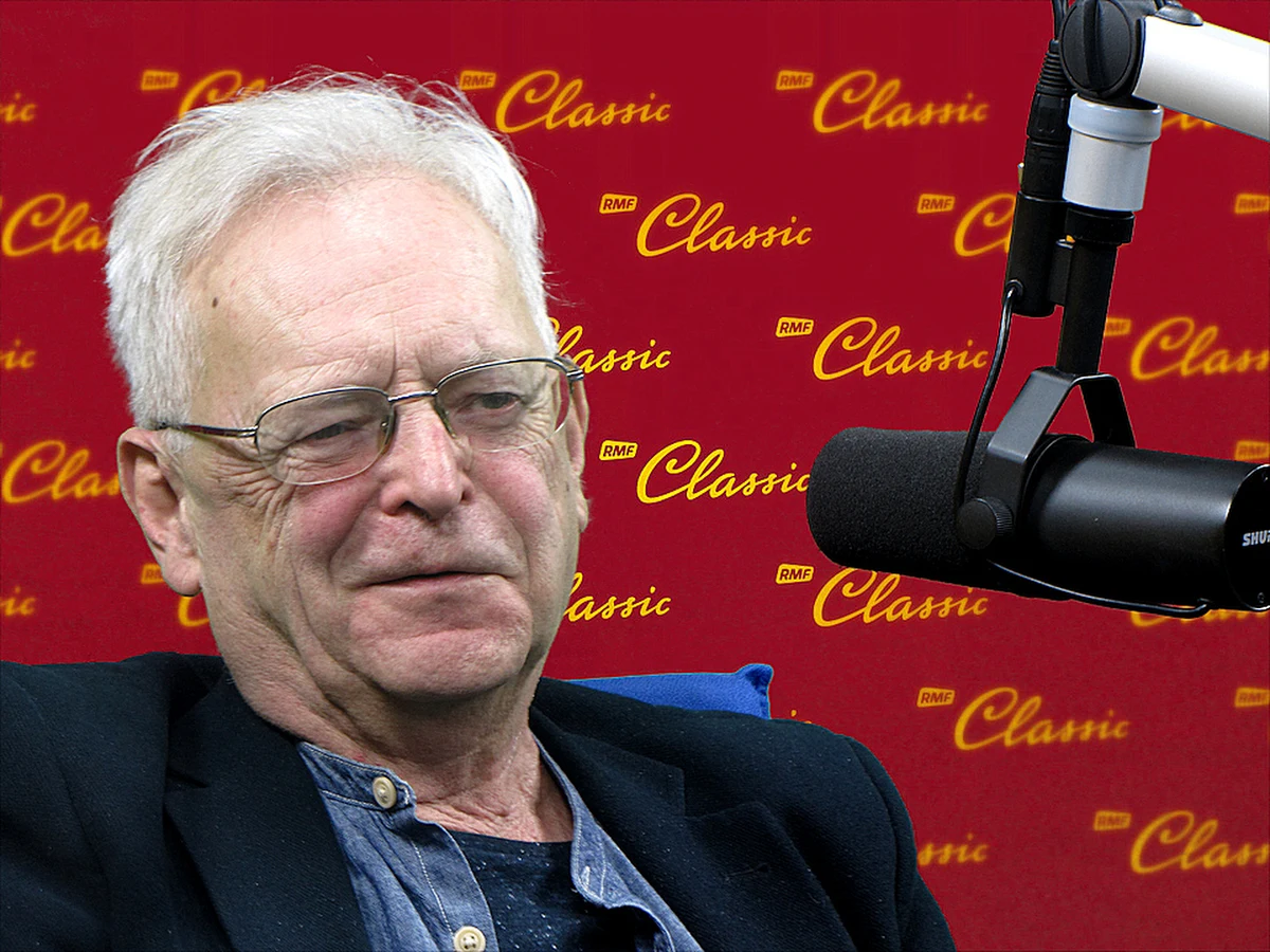 Współpraca Lecha Wałęsy z SB? "Słyszę to od początków. Ten wątek stale Wałęsie i Polsce w PRL-u, III RP. To, co się wtedy działo nie ma wpływu na to, co Wałęsa zrobił później" - mówi gość "Dania do Myślenia" w RMF Classic, doradca "Solidarności" w czasach PRL-u i uczestnik obrad Okrągłego Stołu prof. Jacek Kurczewski. Jego zdaniem "całość jego następnych zasług i chwały zniknąć z pamięci ludzkiej nie może". "Wszystkie zarzuty dotyczą okresu, w którym ani Wałęsa nie pełnił żadnej ważnej roli, ani opozycja Warszawska go nie znała"- dodaje profesor. Gość RMF Classic uważa, że "ważne jest to, kto się zmieniał in plus i kto tę Polskę wybronił". "Powinniśmy być dumni z tego, że ludzie wyszli na prostą i Polskę wyprowadzili"- mówi prof. Jacek Kurczewski. Przekazanie opinii publicznej treści znaleziska ws. Bolka? "Jako naukowiec bym tak nie postąpił. Co to znaczy bez opracowania naukowego podawać dokumenty?" - odpowiada profesor.