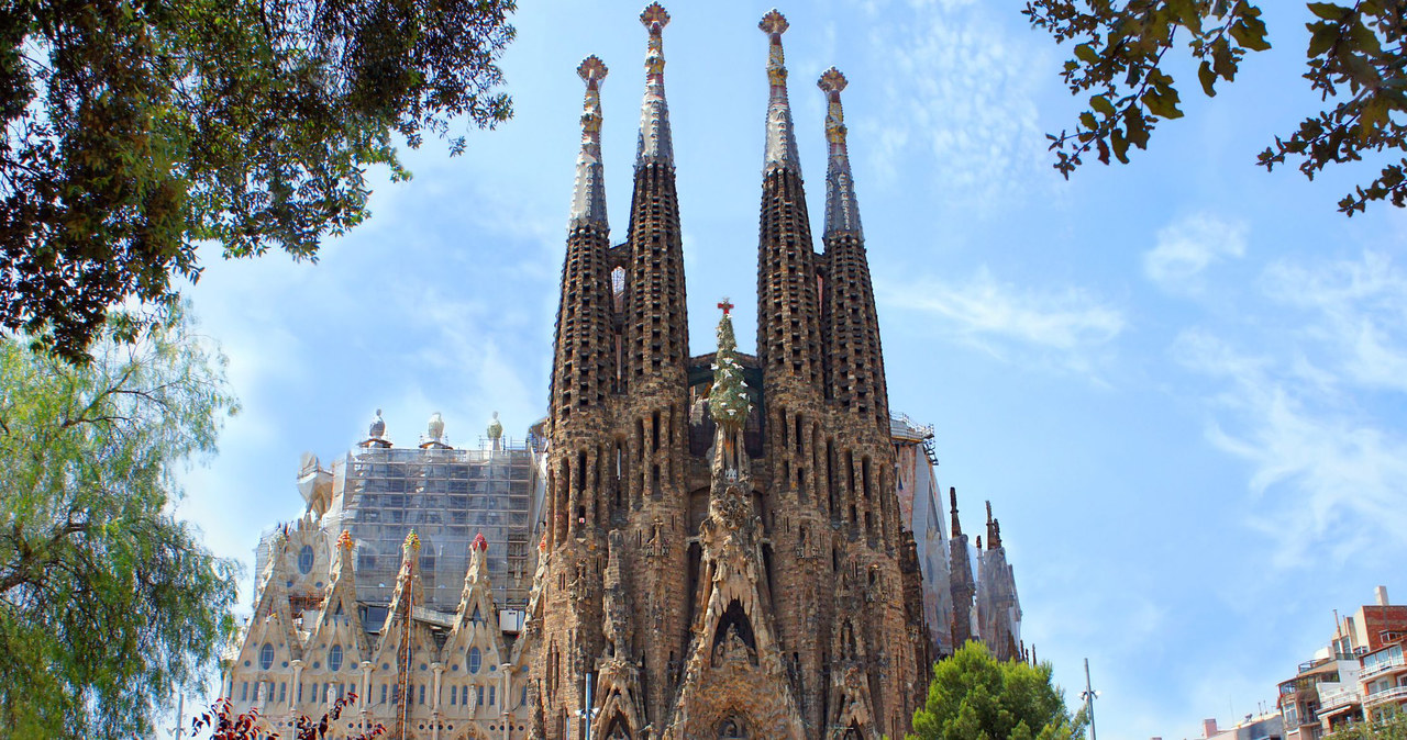 Barcelona podnosi poprzeczkę. Zaprasza bogatych turystów