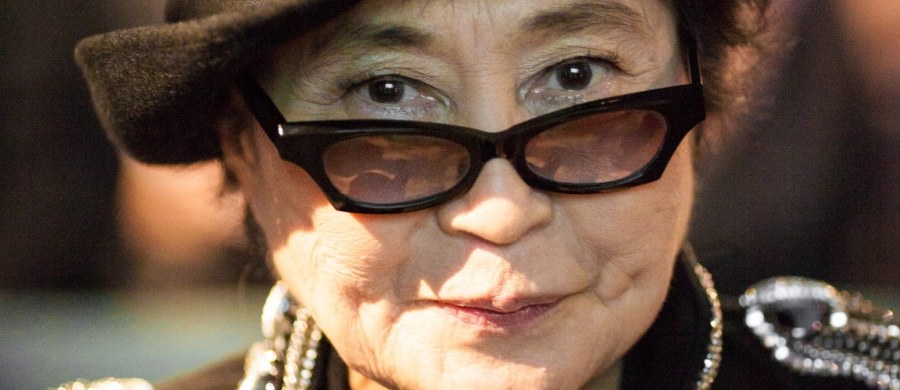 Yoko Ono Lennon, która trafiła w piątek do szpitala w Nowym Jorku z objawami grypy, została wypisana do domu. Informację przekazał sekretarz prasowy artystki Elliott Mintz.
