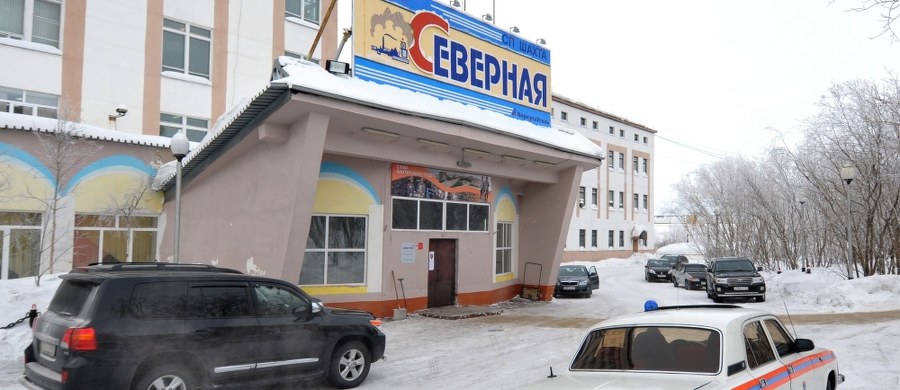 Praktycznie nie ma szans, by przeżył którykolwiek z 26 górników zaginionych po katastrofie w kopalni węgla Siewiernaja w Workucie - przyznał minister ds. sytuacji nadzwyczajnych Federacji Rosyjskiej Władimir Puczkow. Akcję ratowniczą przerwano. W Republice Komi ogłoszono trzydniową żałobę.