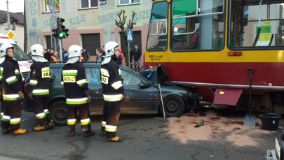 Wypadek w Konstantynowie Łódzkim. Samochód zderzył się z tramwajem