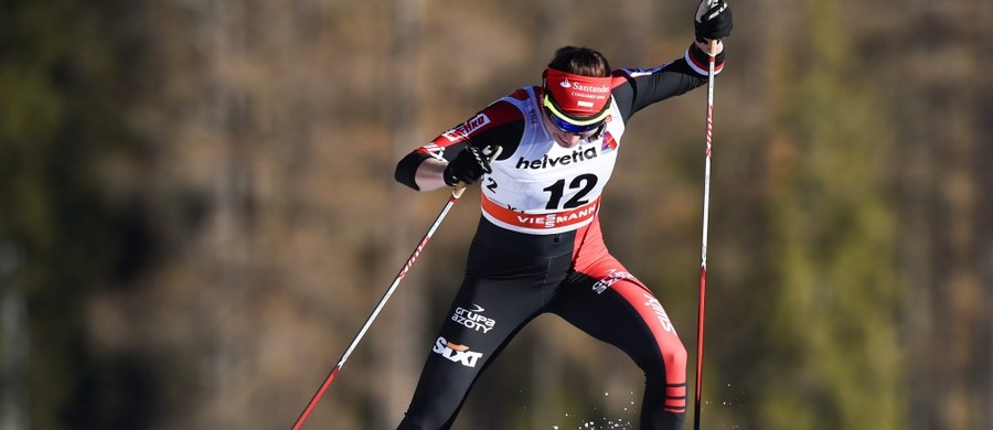 Norweżka Maiken Caspersen Falla wygrała sprint techniką dowolną w zawodach narciarskiego Pucharu Świata w Gatineau. Wśród mężczyzn we wtorek najlepszy był Rosjanin Siergiej Ustiugow. Maciej Staręga odpadł w ćwierćfinale, a Justyna Kowalczyk w eliminacjach.