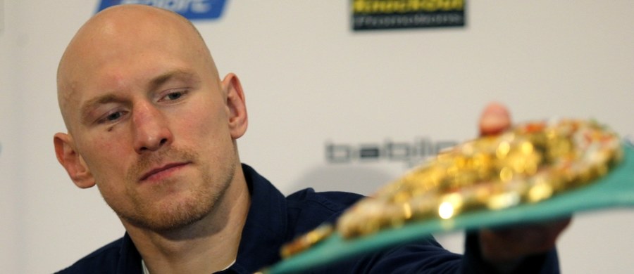 Krzysztof "Diablo" Włodarczyk po raz trzeci chce zostać mistrzem świata w boksie zawodowym. Pierwszą walkę po długiej przerwie stoczy w piątek na gali w Sosnowcu. 