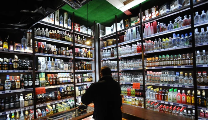 PO za większą kontrolą sklepów z alkoholem
