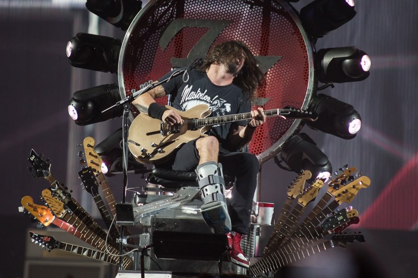 Perkusista Foo Fighters Taylor Hawkins zapowiedział, że zespół zawiesza karierę na czas nieokreślony.