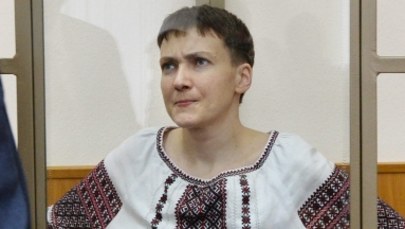 Sąd odroczył ostatnie słowo Nadii Sawczenko. Głodująca od grudnia lotniczka przestaje pić